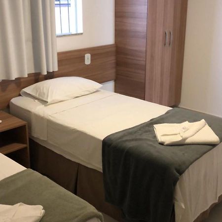 Hotel Oitis Governador Valadares Kültér fotó