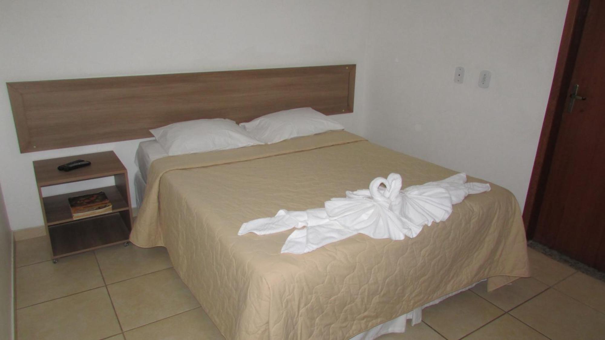Hotel Oitis Governador Valadares Kültér fotó