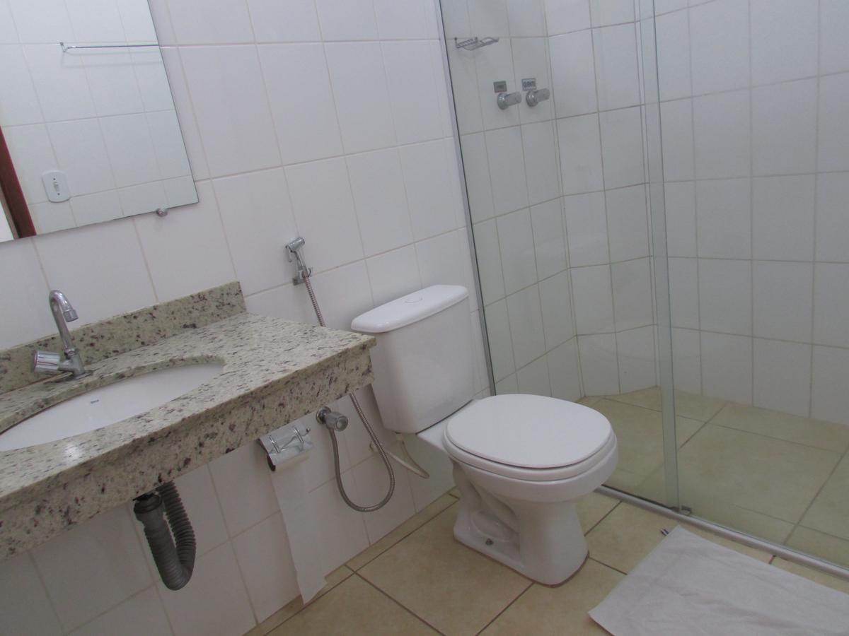 Hotel Oitis Governador Valadares Kültér fotó