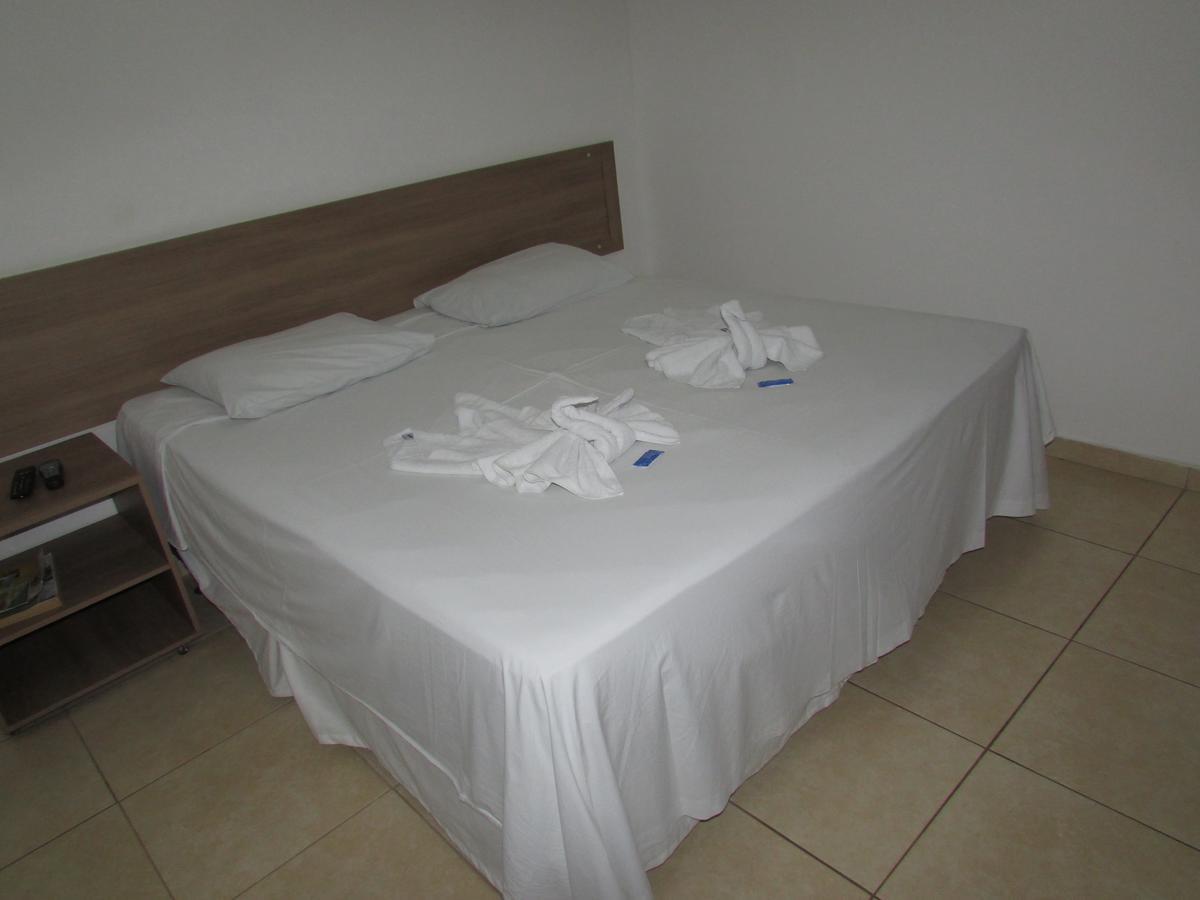 Hotel Oitis Governador Valadares Kültér fotó