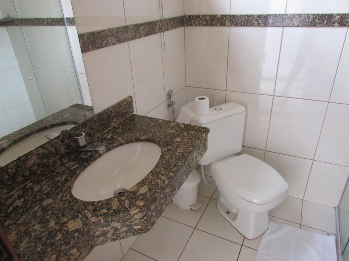 Hotel Oitis Governador Valadares Kültér fotó
