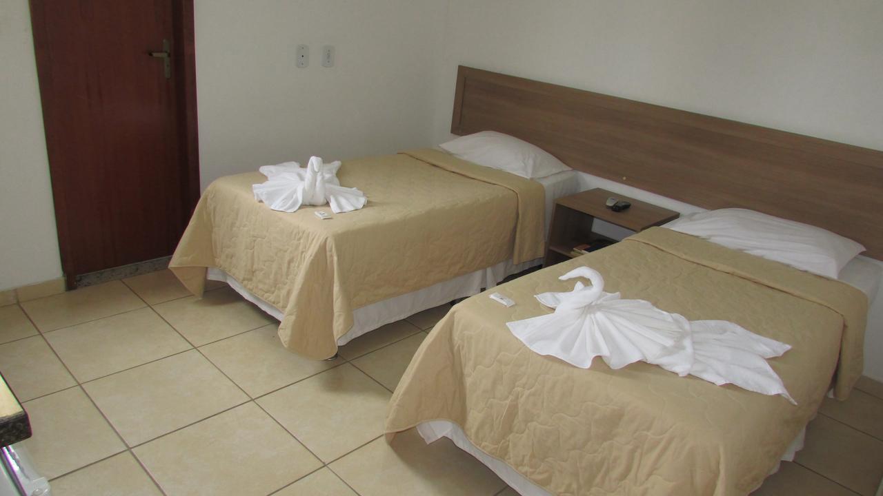 Hotel Oitis Governador Valadares Kültér fotó