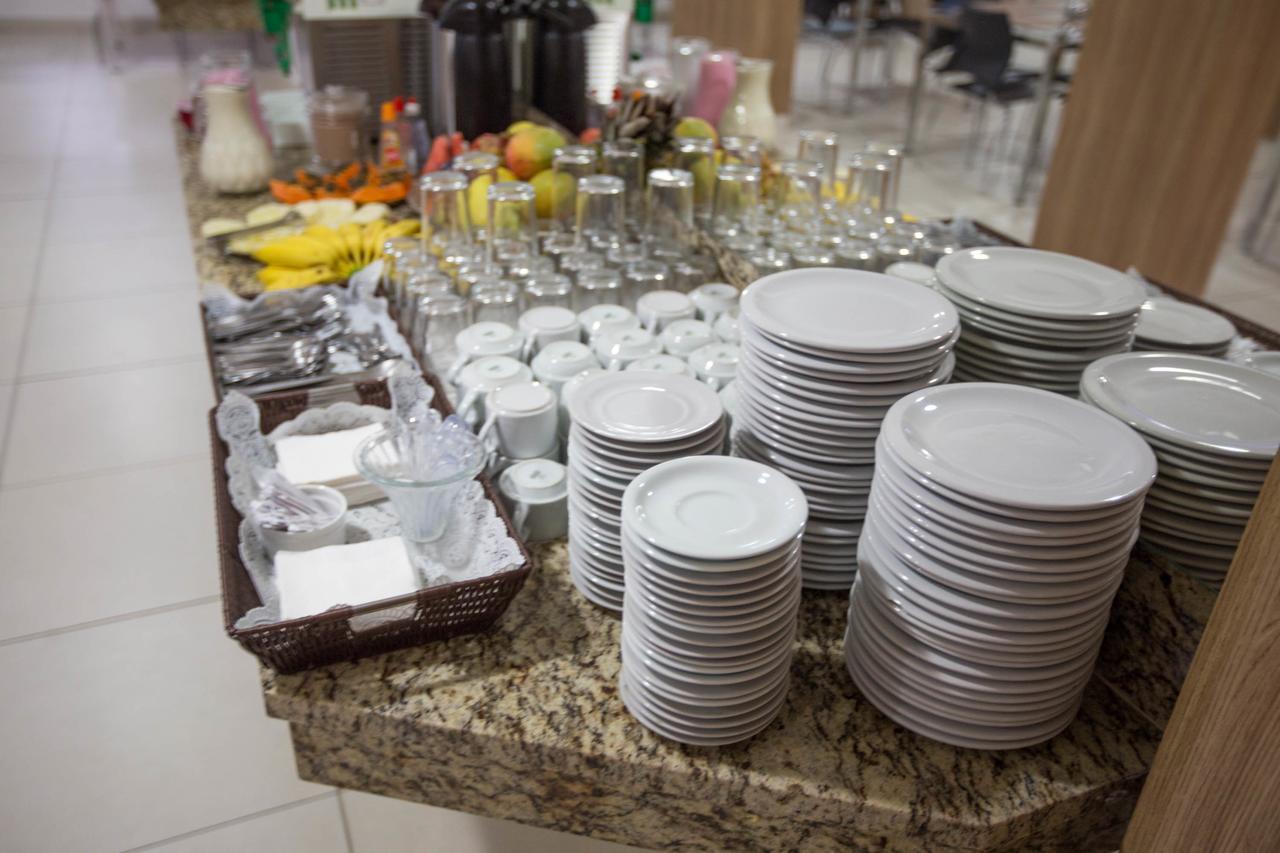 Hotel Oitis Governador Valadares Kültér fotó